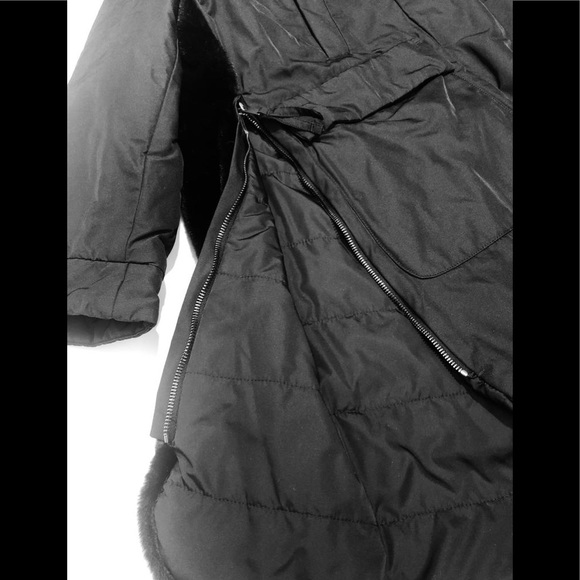 Brand New- MaxMara Fur Collar Jacket 🖤 - Picture 6 of 8